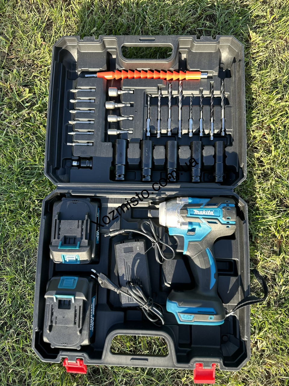 Акумуляторний гайковерт Makita 36/4AP-350UBL+ набір інструментів