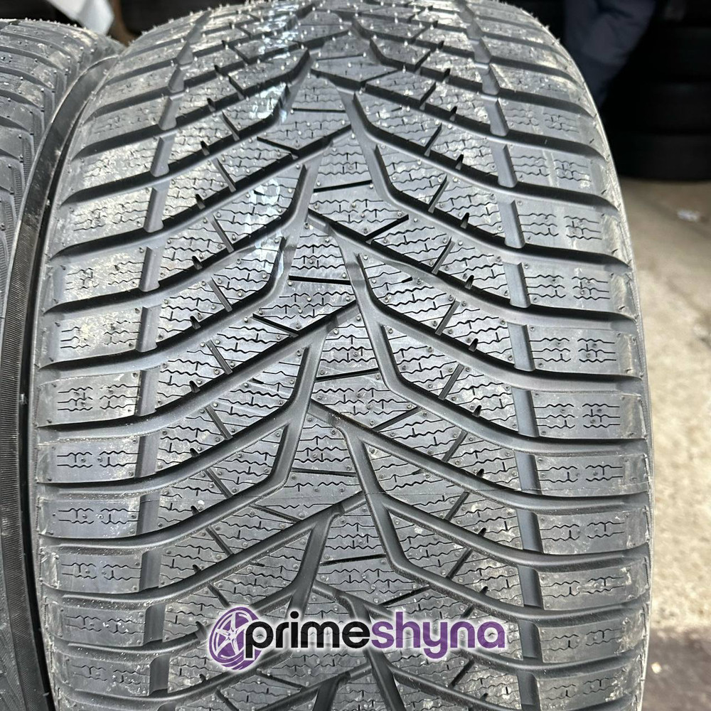 Yokohama BluEarth*Winter V905 315/40 R21 115V XL