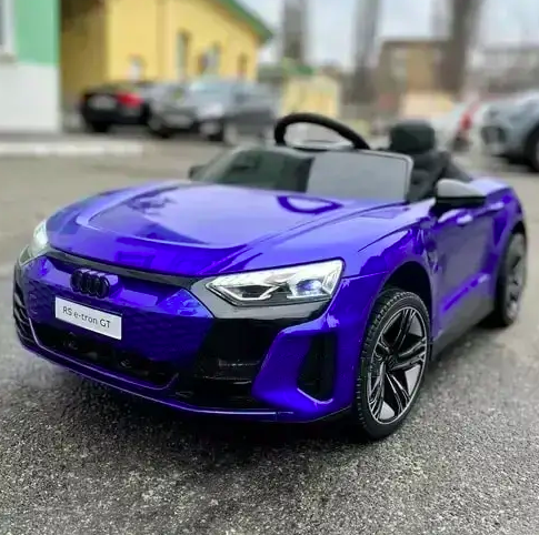 Дитячий електромобіль на акумуляторі Audi RS E-Tron GT з пультом радіокерування 3-8 років автопофарбування Синій