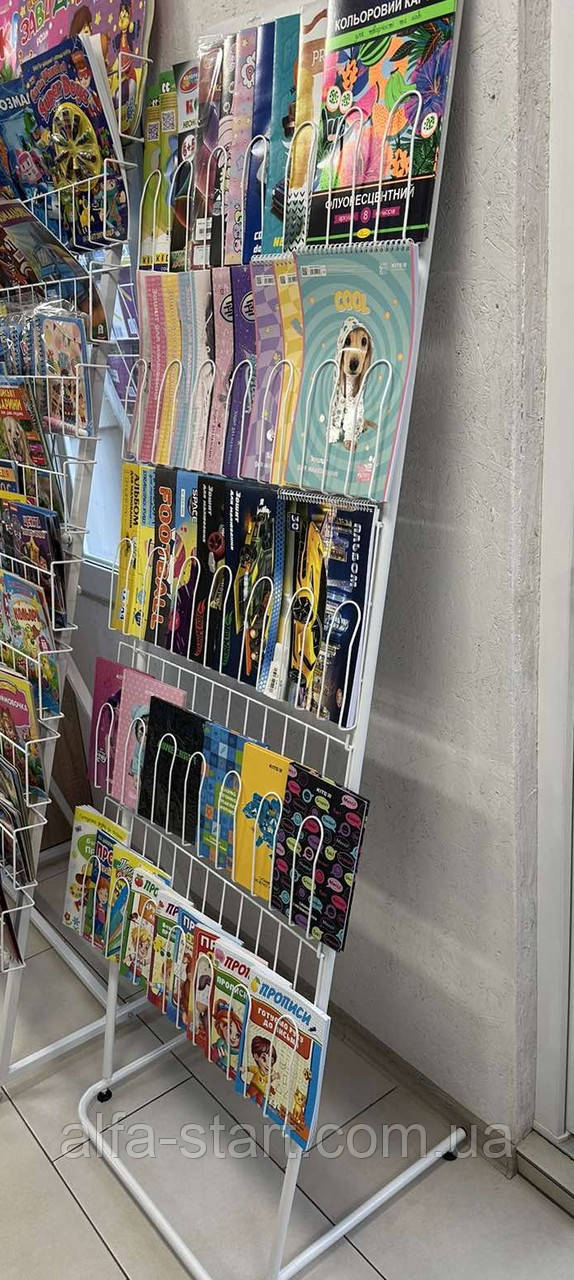 Стенд стелаж підлоговий 180х60см з кишенями-затискач для газет, журналів, колгот.