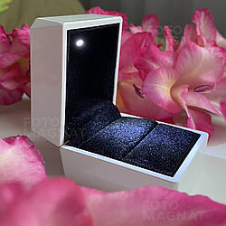 Коробочка для кільця з підсвічуванням Say Yes - Футляр скринька квадратної форми для пропозиції або весілля