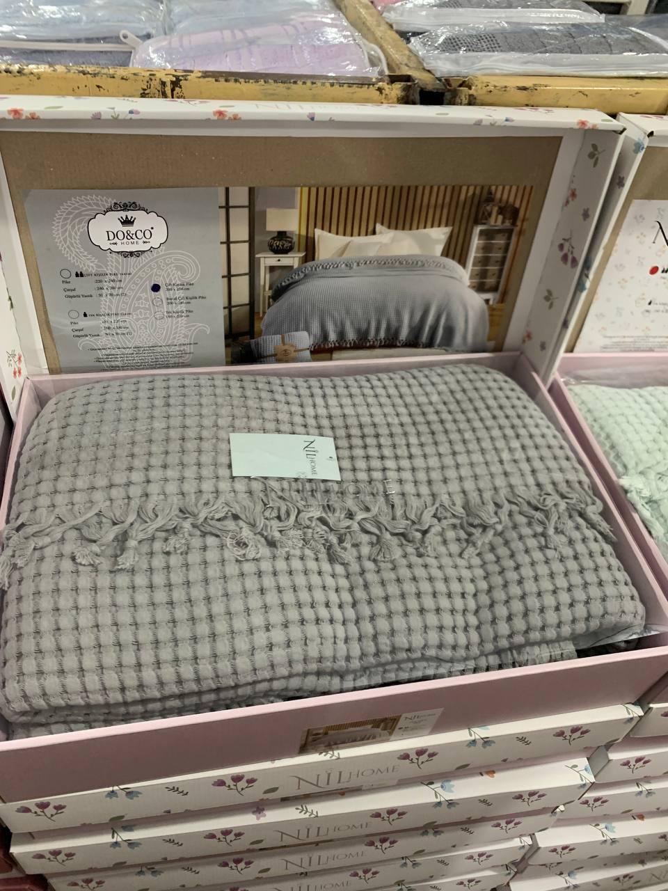 Муслиновий плед покривало з бахромою DO&CO Deluxe Waffle сірий 200х220см