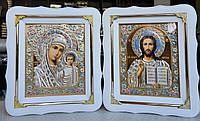 Иконы Венчальные с цветами №3 Спаситель и Казанская Божья мать в белом деревянном киоте под стеклом,киот 24*21