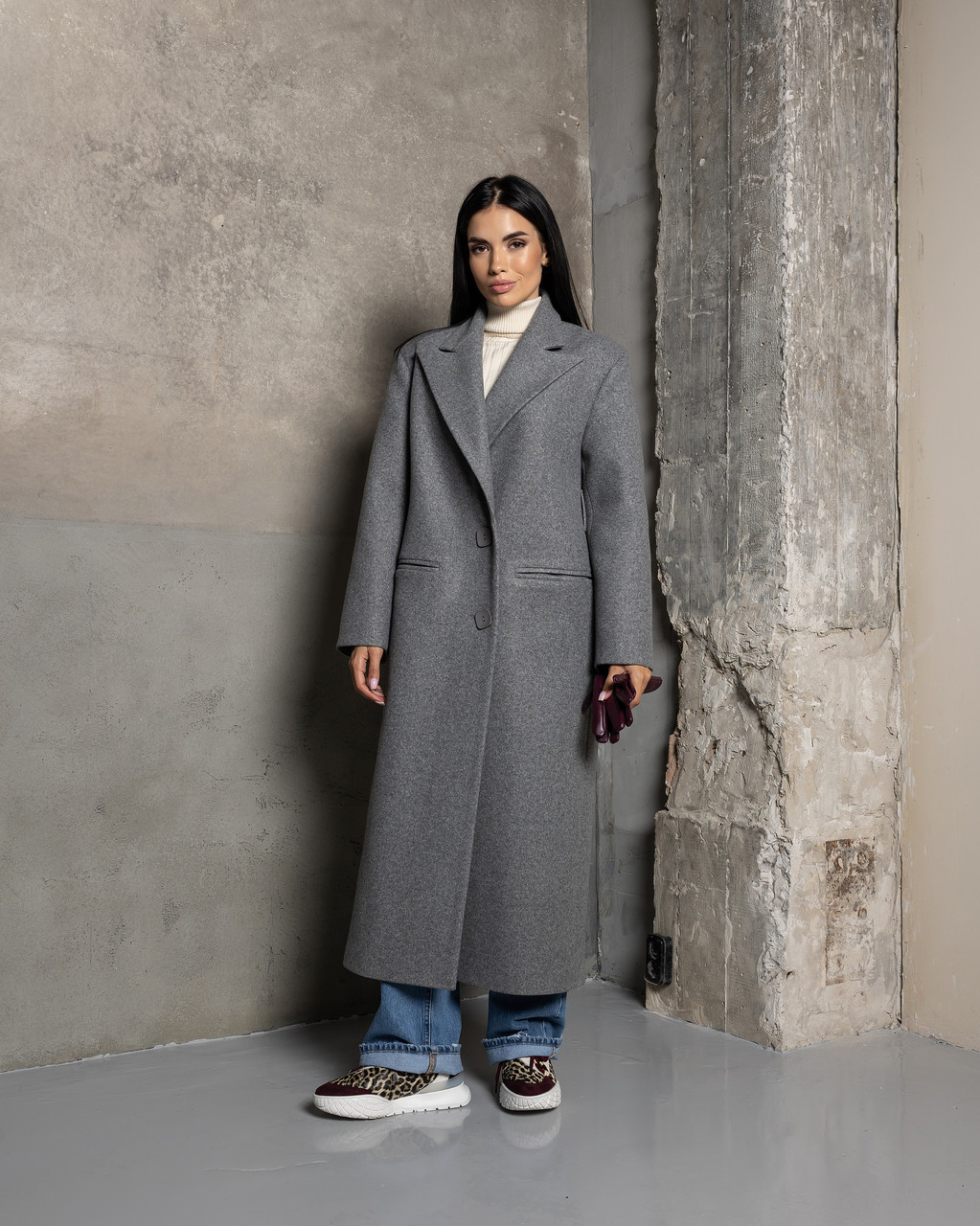 Молодіжне зимове сіре хітове довге пальто оверсайз з поясом, шліцом Нєаполь, осінь, єврозима, фото 1