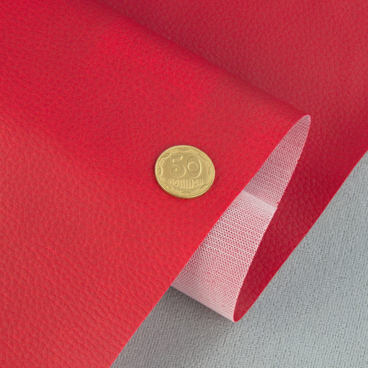 Кожвініл "DOLLARO" меблевий полу-глянец червоний, для перетяжки м'якого куточка, дивана, крісел, шир 1.35 м