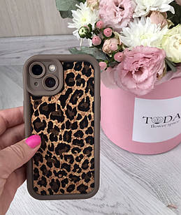 Чохол на iPhone 15 з леопардовим принтом