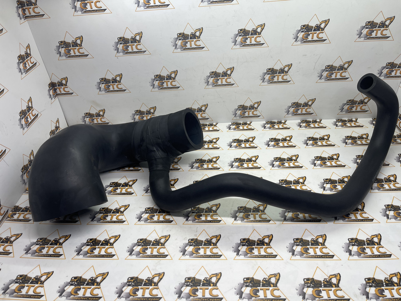 Патрубок повітряний для двигуна Diesel Max на JCB 3CX 4CX номер 834/10966, 834/11383, 834/11203