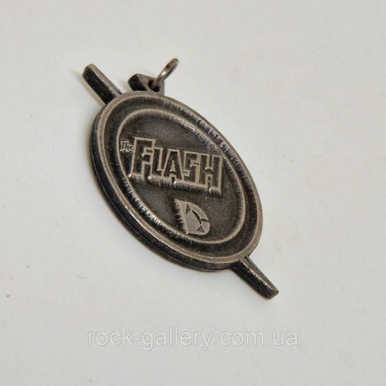 Кулон із фільмом "Flash"