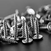 Саморізи, шурупи, цвяхи, гвинти