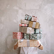 Подарункові коробки