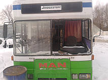 Замена лобового стекла MAN SL 202  с двух половинок