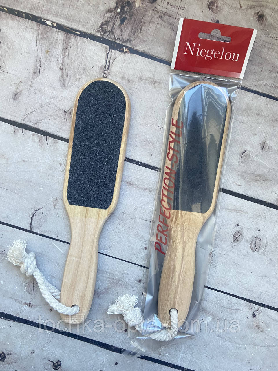Тертка для п'ят Niegelon дерев'яна 26 см