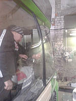 Замена лобового стекла MAN NL 202,  MAN NL 262 с двух половинок