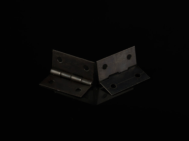 Петля. Колір чорний. 25х24мм