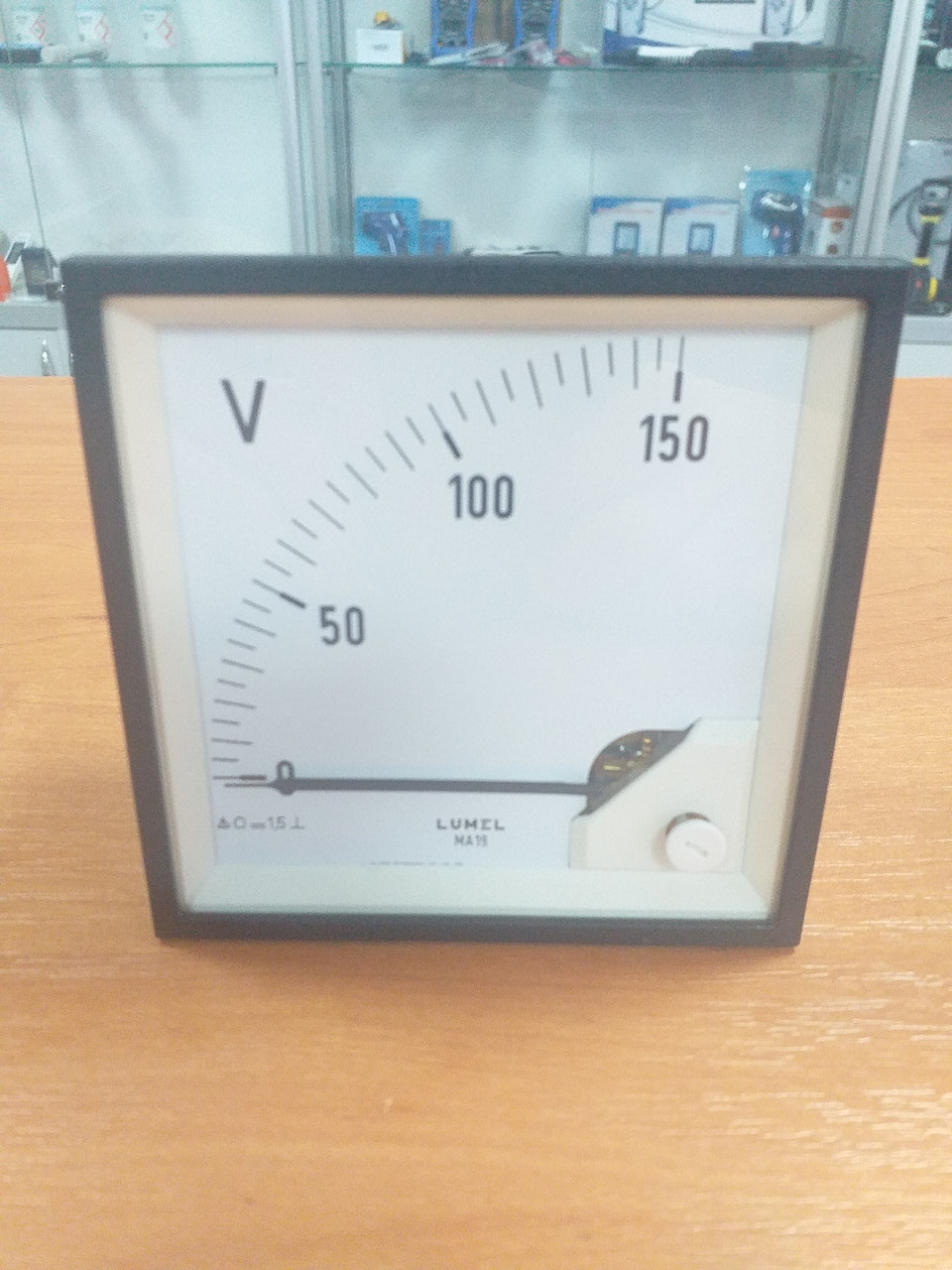 Аналоговий вольтметр LUMEL MA19N A612 150V, Польща