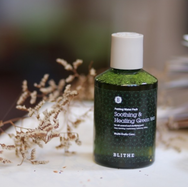 Заспокійлива сплеш-маска для проблемної шкіри Blithe Soothing&Healing Green Tea Splash Mask
