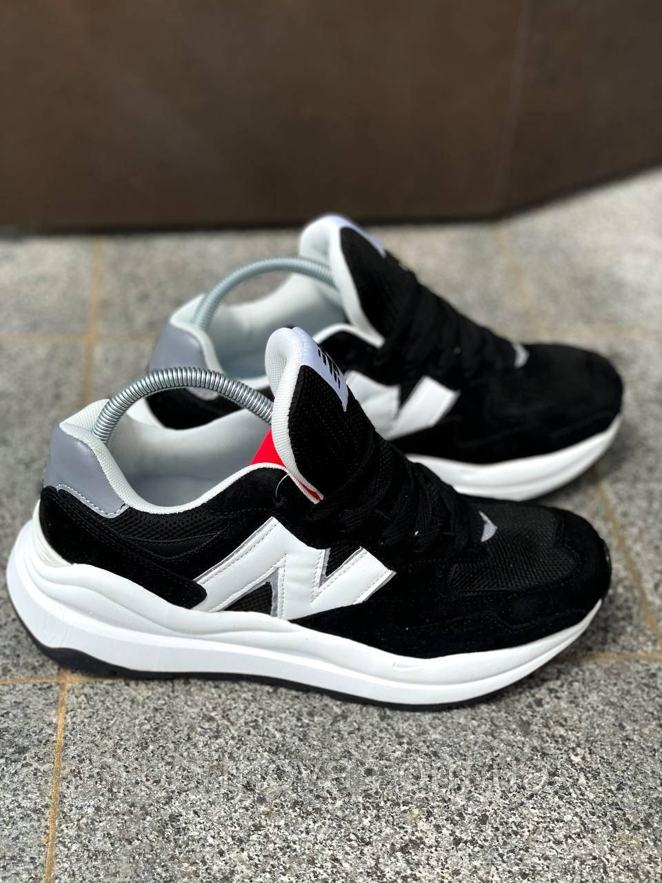 Чоловічі кросівки New Balance з білою підошвою, чорного кольору 41,43,44р., фото 1