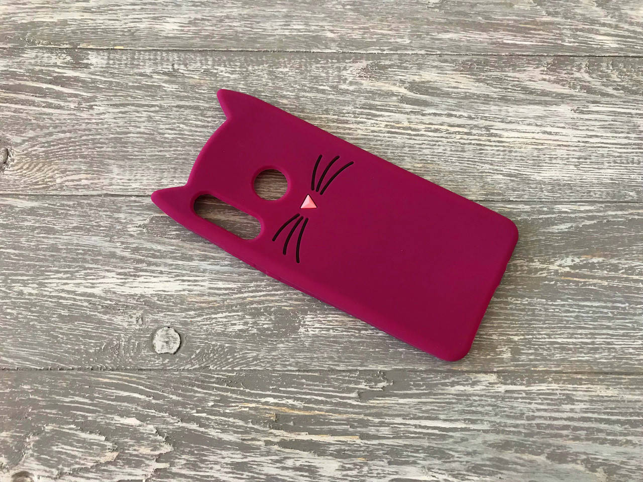 

Резиновый 3D чехол Усики для Huawei P30 Lite (4 цвета) баклажан