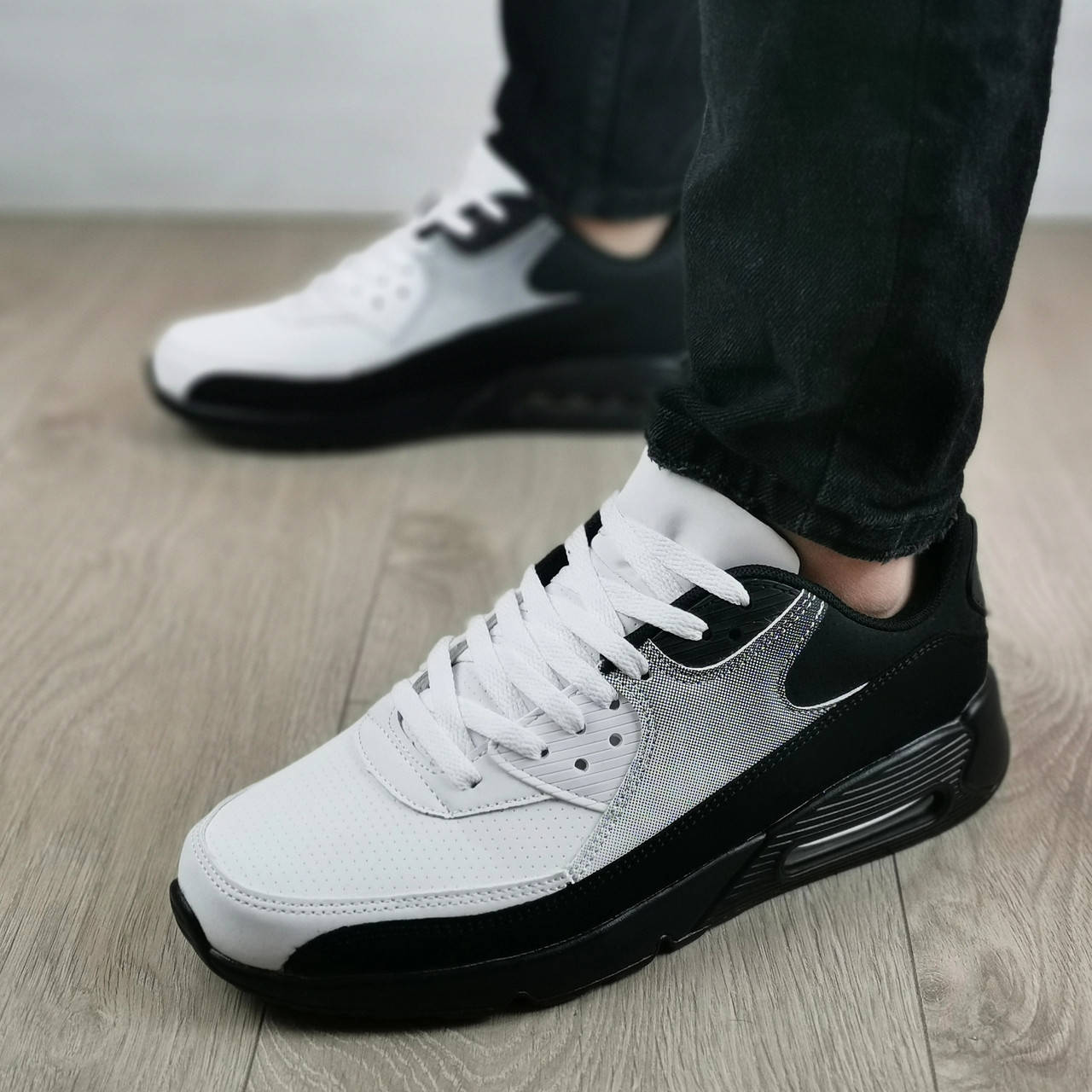 

Кросівки чорно-білі 42 - 28 см, Белый