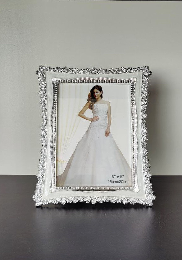 Пластикова фоторамка 15*20 см (била перла) 0722.008