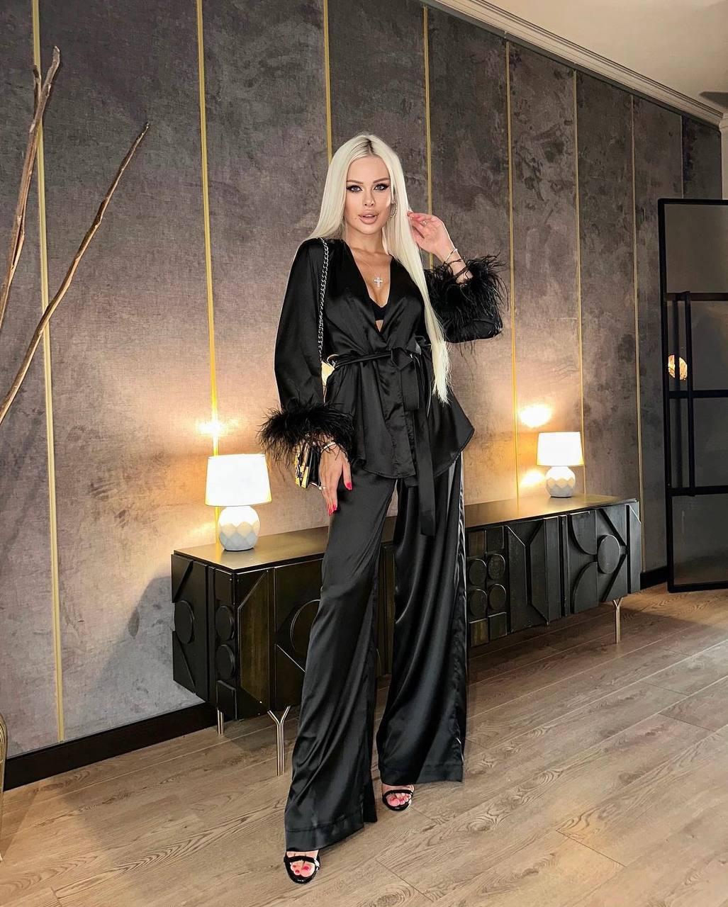 Жіночий шовковий костюм костюм в кімоно стилі з пір'ям боа, фото 1
