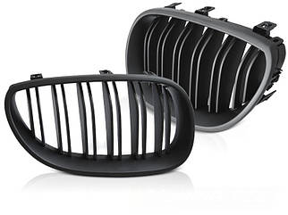 Двореберні решітки радіатора (ніздрі) BMW 5 E60/E61 (чорний мат, М стиль)