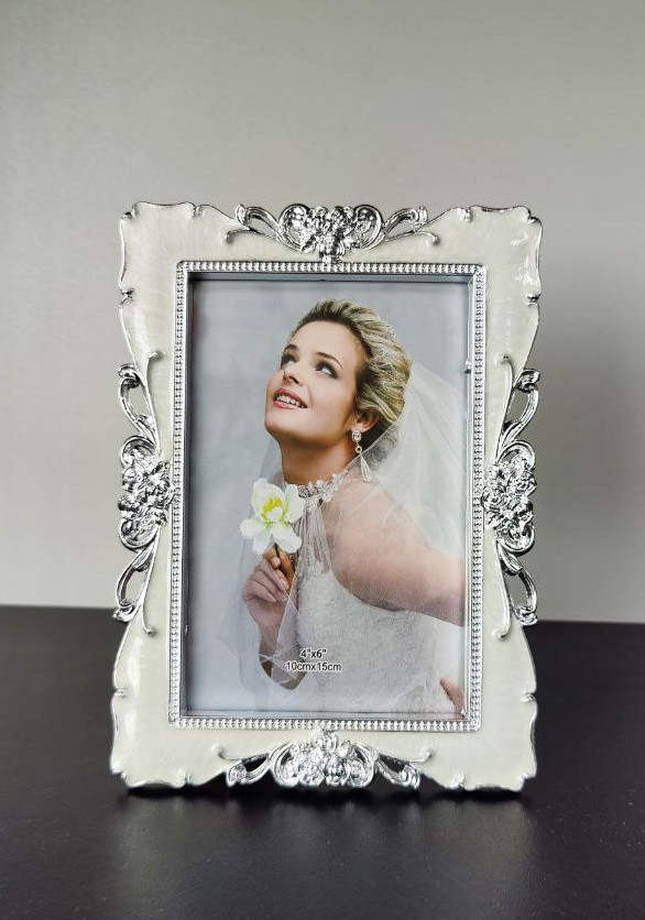 Пластикова фоторамка 10*15 см (бежева) 0722.002