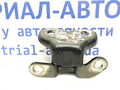 Петля двері задньої правої Toyota Avensis T25 1.8 БЕНЗИН 1ZZFE 2003 (б/в)