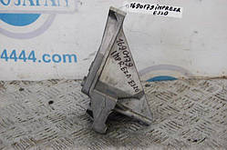 Кронштейн насоса гур Subaru Impreza 07-11 Ge/Gh (б/у)