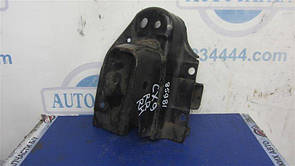 Кріплення важеля підвіски MAZDA