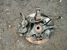 Кулак поворотний лівий MAZDA