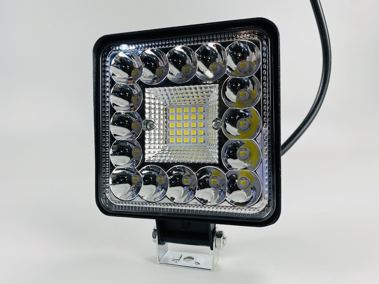 Квадратна позашляхова світлодіодна фара LED 41 діод 6500К, автомобільна фара, фото 1