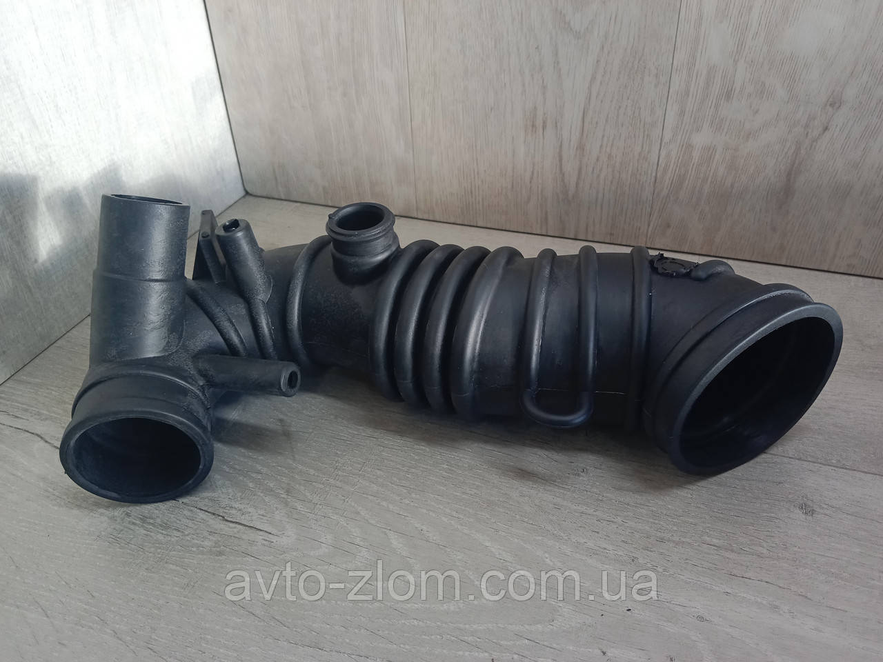 Патрубок турбіни Volkswagen Passat B5, Audi A4, Пассат Б5, Аудіо А4 1,8T. 058133356A., фото 1