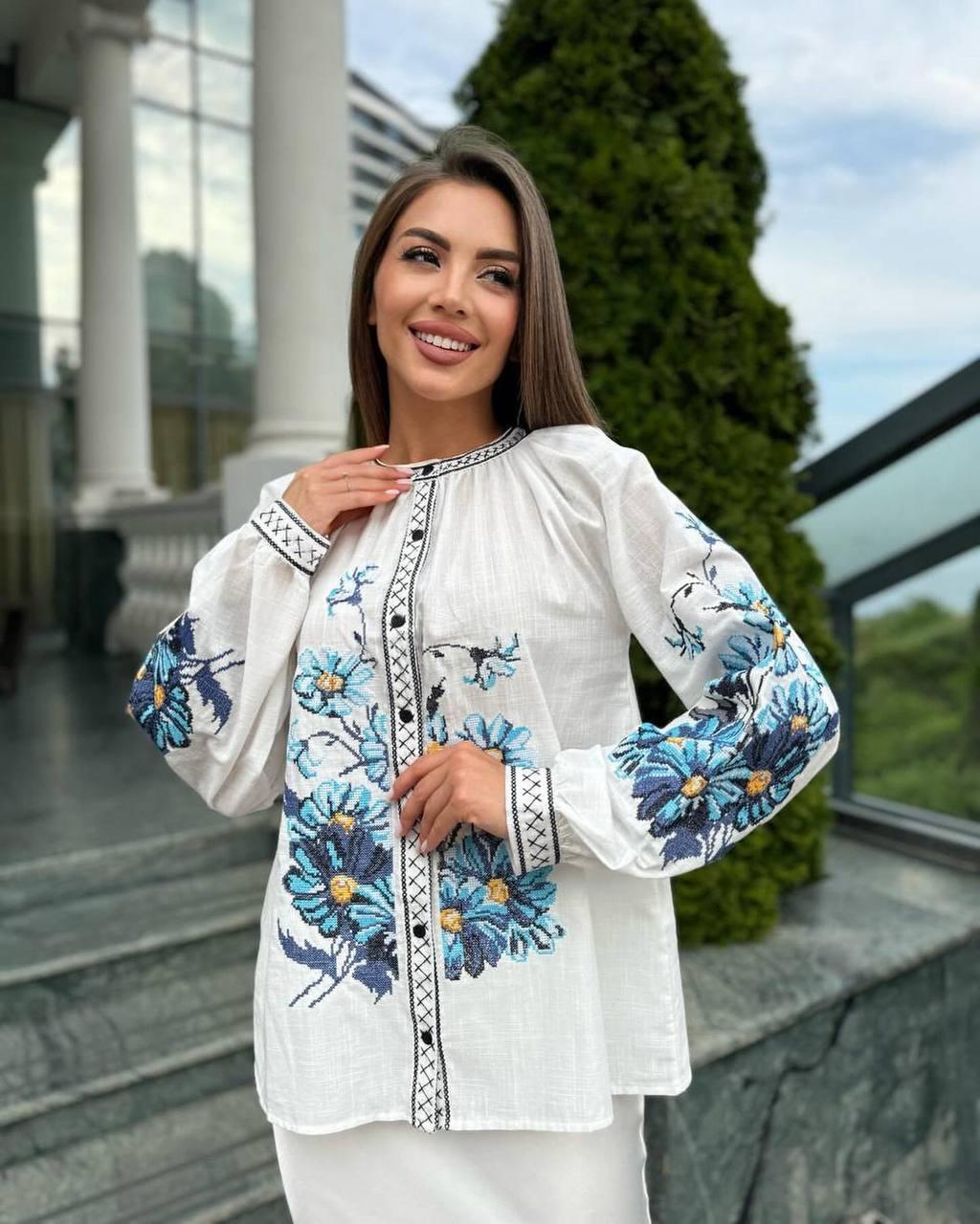 Вишита сорочка на ґудзиках молочна