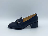 Чорні шкіряні туфлі Erisses. Маленькі розміри (33, 34).