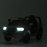 Дитячий електромобіль Джип Toyota Land Cruiser з MP3 музикою Bambi M 5101EBLR-11, фото 7