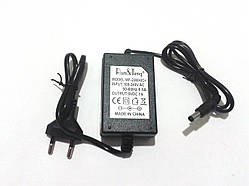 Блок живлення 9 вольтів 1 Ампер Штекер 5.5*2.5