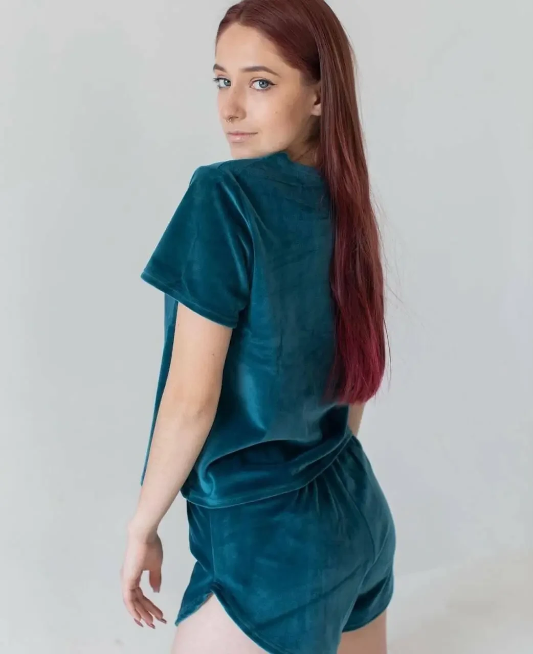 Плюшевий жіночий комплект