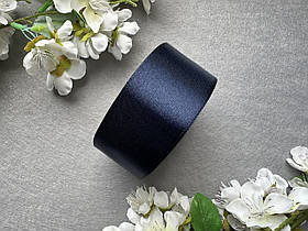 Стрічка атласна 4 см, 25 (23 м) ярд, темно-синього кольору