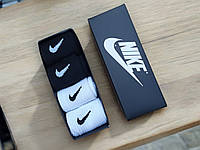 Подарунковий набір зимових шкарпеток NIKE, 4 пари, чорні + білі, розмір 41-44