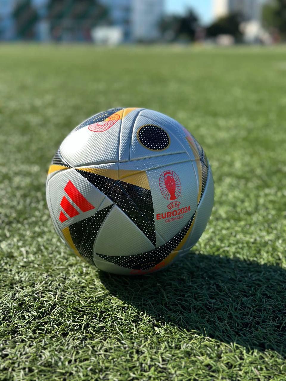 М'яч футбольний Adidas EURO24 Hab