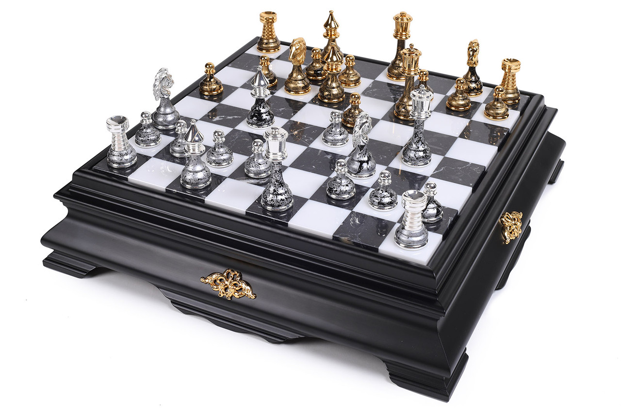 Шахова дошка з дерева та мармуру з нішою для зберігання фігур та традиційними фігурами від бренду Italfama, фото 1