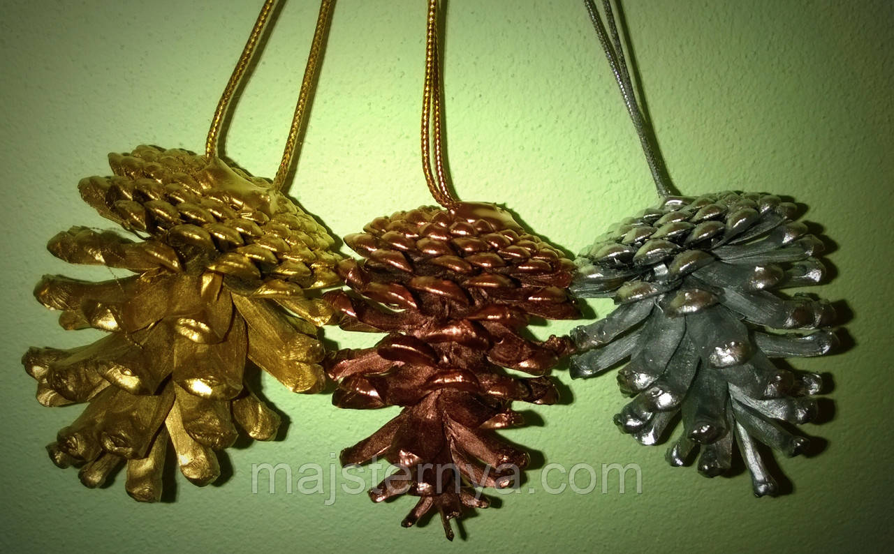 Ялинкова прикраса "Шишка європейська" золота