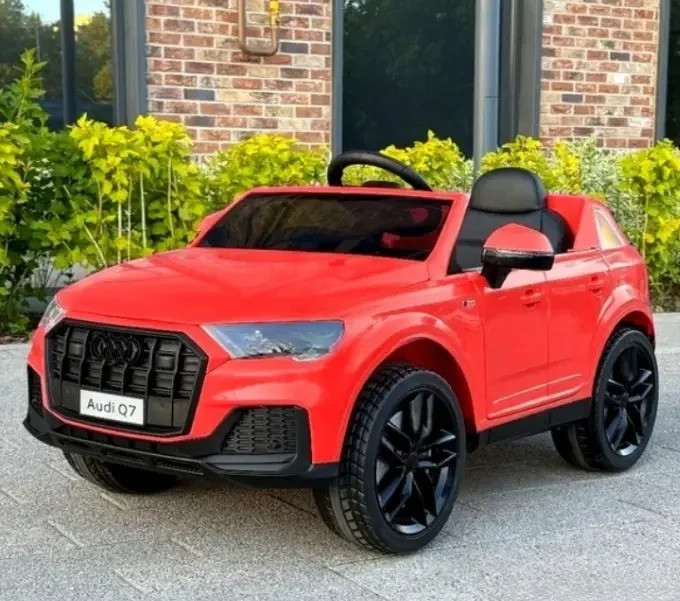 Дитячий електромобіль на акумуляторі Audi Q7 з пультом радіокерування для дітей 3-8 років Червоний