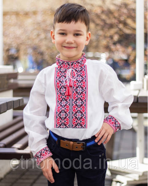 Вишиванка для хлопчика (бязь, д/р) Левко червона зріст 110-152