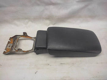 Подлокотник HONDA ACCORD CU8 08-13 (б/у)