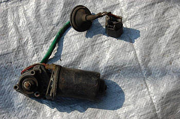 Моторчик склоочисника HONDA ACCORD CE 95-98 перед. (б/у)