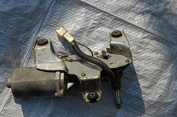 Моторчик склоочисника HONDA CIVIC MA 96-00 задн. (б/у)