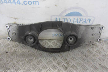 Кронштейн редуктора MERCEDES S-CLASS W221 06-13 (б/у)