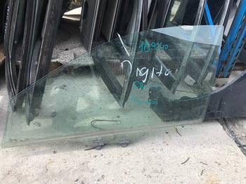 Скло дверей HONDA ACCORD USA 07-12 СЕДАН 2.4 2010 перед. лів. (б/у)